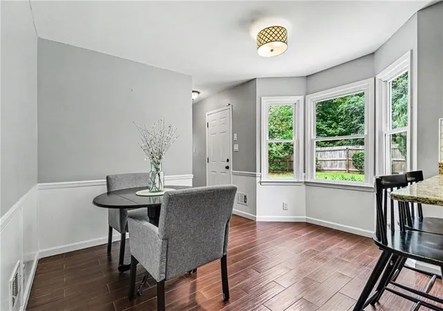 5th image of 4273 Thamesgate Close, Peachtree Corners, GA 30092 | MLS# 7766020
