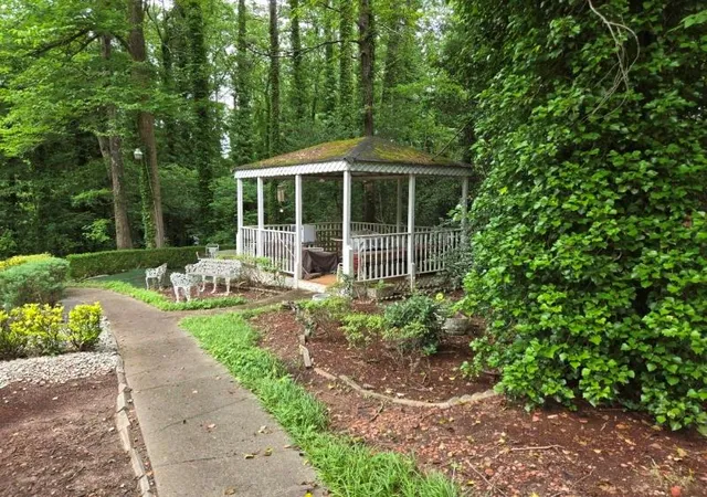Homes for sale in Atlanta, GA | 835 Niskey Lake Cir, Atlanta, GA 30331 | MLS# 7784029