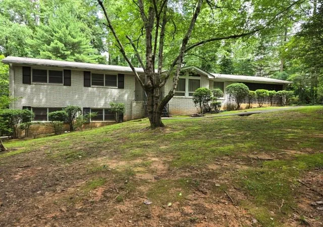 Homes for sale in Atlanta, GA | 835 Niskey Lake Cir, Atlanta, GA 30331 | MLS# 7784029