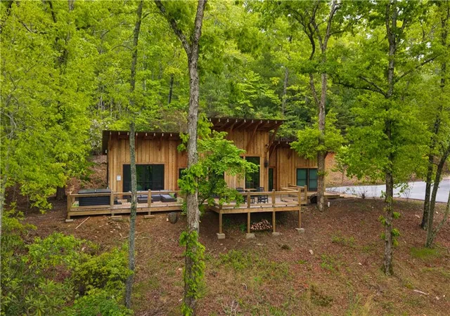 Photo 1 of Sale Pending at 2745 Galloway Rd, Blue Ridge, GA 30513 | MLS# 7761040 | Listing updated on 2026-10-08