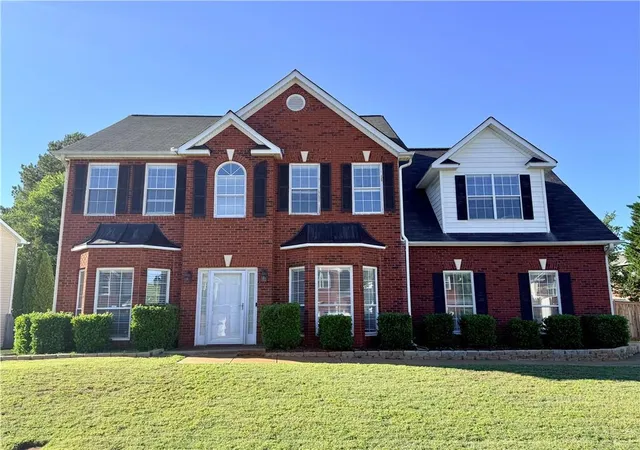 Photo 1 of Single family home for sale at 1252 Woodland View Rd, Lawrenceville, GA 30043 | MLS# 7774404 | Listing updated on 2026-08-13