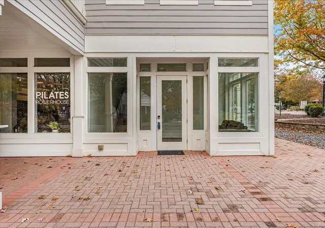 2nd image of 1144 Canton St, Roswell, GA 30075