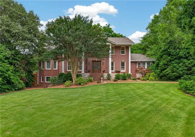 2nd image of 12190 Charlotte Dr, Alpharetta, GA 30004 | MLS# 7780899