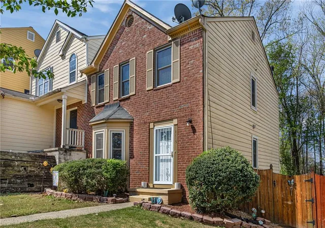 Photo 1 of Townhouse for sale at 1835 Barrington Overlook, Marietta, GA 30066 | MLS# 7824639 | Listing updated on 2026-08-31