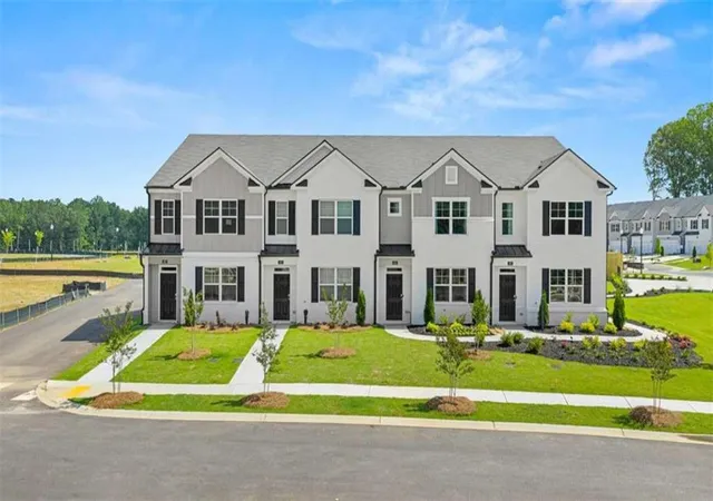 Homes for sale in Stockbridge, GA | 424 Reflection Dr, Stockbridge, GA 30281 | MLS# 7749383