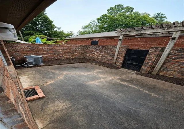 Photo 8 of Condo for sale at 5375 Roswell Rd #3A, Atlanta, GA 30342 | MLS# 7776020 | Listing updated on 2026-09-02