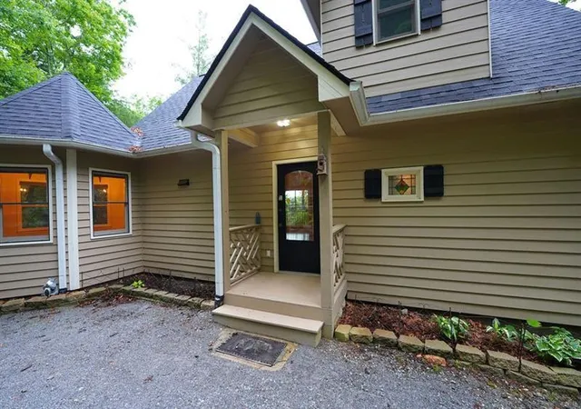 Photo 3 of Sale Pending at 165 Amelia Ln, Blue Ridge, GA 30513 | MLS# 7780276 | Listing updated on 2026-09-30