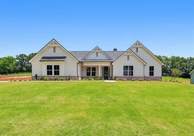 Photo 1 of Single family home for sale at 131 Maney Dr, Statham, GA 30666 | MLS# 7755146 | Listing updated on 2026-09-15