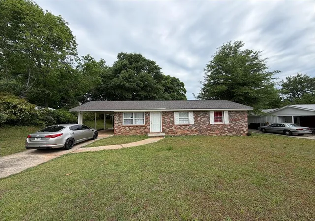 Photo 1 of Single family home for sale at 6017 Lanier Blvd, Norcross, GA 30071 | MLS# 7764173 | Listing updated on 2026-05-04