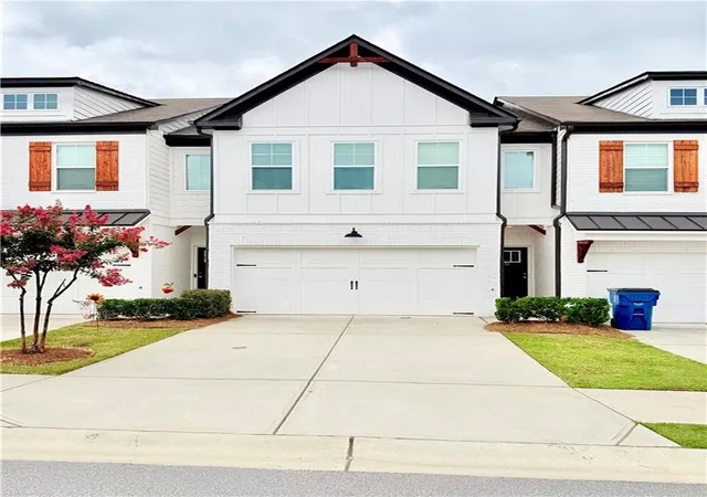 Photo 1 of Sale Pending at 34 Auburn Woods Dr, Auburn, GA 30011 | MLS# 7808195 | Listing updated on 2026-09-08