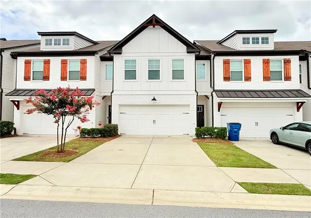 Photo 2 of Sale Pending at 34 Auburn Woods Dr, Auburn, GA 30011 | MLS# 7808195 | Listing updated on 2026-09-08
