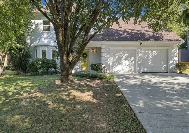 Photo 1 of Sale Pending at 1122 Mountain Springs Dr Nw, Kennesaw, GA 30144 | MLS# 7851010 | Listing updated on 2026-10-27