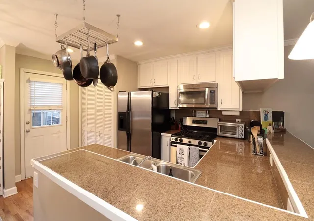 Condominium at 2232 Dunseath Ave Nw #211, Atlanta, GA 30318 | MLS# 6838884 |  | Sold on 2021-03-19