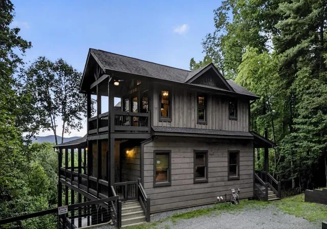 2nd image of 50 Broken Arrow Path, Blue Ridge, GA 30513 | MLS# 7821511