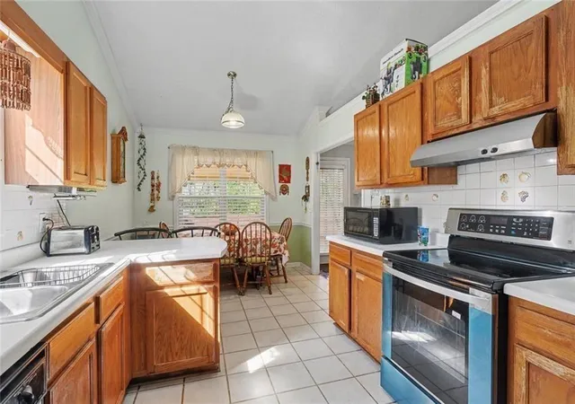 2nd image of 458 Padens Valley Ct, Lawrenceville, GA 30044 | MLS# 7816728