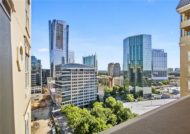 Condo for sale at 3334 Peachtree Rd NE #1613, Atlanta, GA 30326 | MLS# 7849698