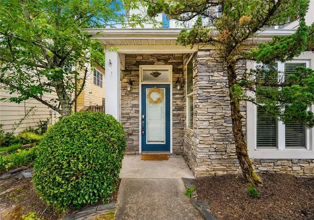 Homes for sale in Brookhaven, GA | 1366 Brookhaven Village Cir Ne, Brookhaven, GA 30319 | MLS# 7798364