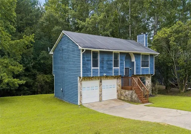 Homes for sale in Fairburn, GA | 7055 Hania Dr, Fairburn, GA 30213 | MLS# 7800062