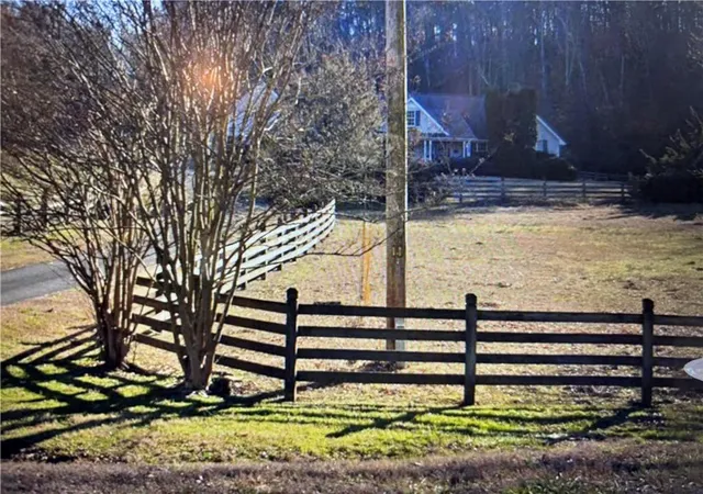 1st image of 500 Reeves Station Rd Sw, Calhoun, GA 30701 | MLS# 7796295