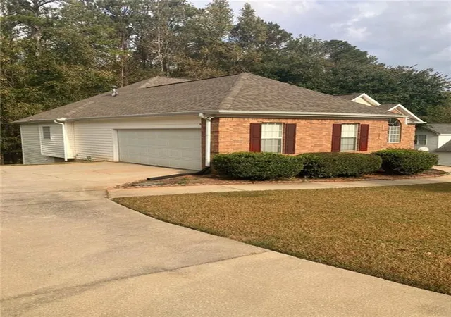 Photo 2 of Single family home for sale at 4290 Mcclanes Ct, Conyers, GA 30094 | MLS# 7668234 | Listing updated on 2026-02-22