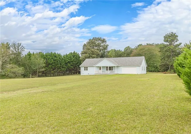 Photo 1 of Sale Pending at 1701 Beeks Rd, Williamson, GA 30292 | MLS# 7851949 | Listing updated on 2026-10-20