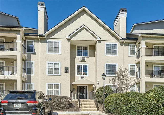 Photo 1 of Sale Pending at 3655 Habersham Rd Ne #227, Atlanta, GA 30305 | MLS# 7761668 | Listing updated on 2026-10-07