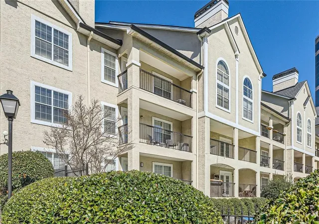 Photo 3 of Sale Pending at 3655 Habersham Rd Ne #227, Atlanta, GA 30305 | MLS# 7761668 | Listing updated on 2026-10-07