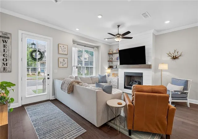 Photo 3 of Sale Pending at 4620 Waterside Pkwy, Peachtree Corners, GA 30092 | MLS# 7779079 | Listing updated on 2026-09-03