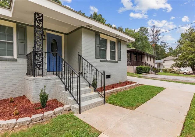 1st image of 10142 Puckett St, Covington, GA 30014 | MLS# 7822736