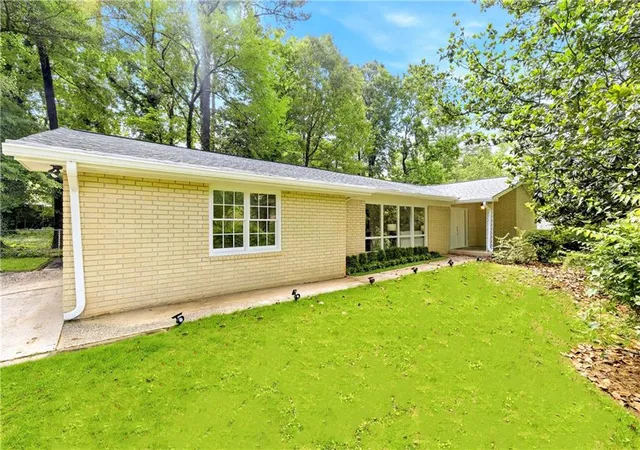 Photo 2 of Sale Pending at 4765 Luray Dr, Atlanta, GA 30338 | MLS# 7789775 | Listing updated on 2026-09-14