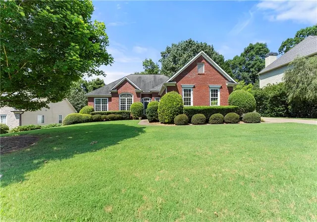 Homes for sale in Suwanee, GA | 4050 Magnolia Leaf Ln, Suwanee, GA 30024 | MLS# 7802090