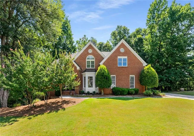 2nd image of 5135 Falcon Chase Ln Ne, Sandy Springs, GA 30342 | MLS# 7820038