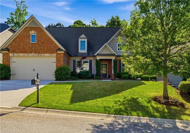 Photo 2 of Sale Pending at 2668 Limestone Crk Dr, Gainesville, GA 30501 | MLS# 7756624 | Listing updated on 2026-08-31