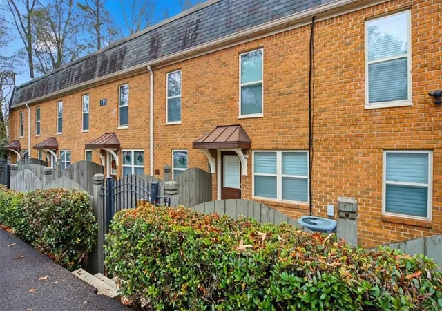 32nd image of 115 Winding River Dr #B, Atlanta, GA 30350 | MLS# 7683774