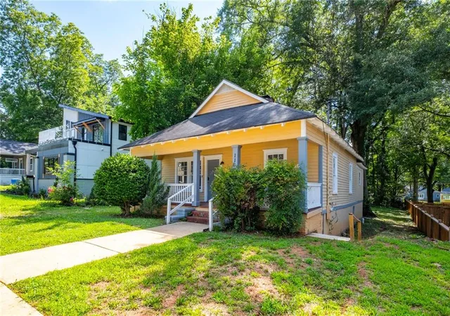 Homes for sale in Atlanta, GA | 1161 Indale Pl Sw, Atlanta, GA 30310 | MLS# 7792236