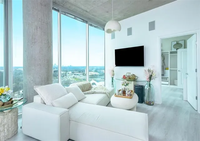 Photo 4 of Condo for sale at 361 17th Street #2122, Atlanta, GA 30363 | MLS# 7750060 | Listing updated on 2026-10-27