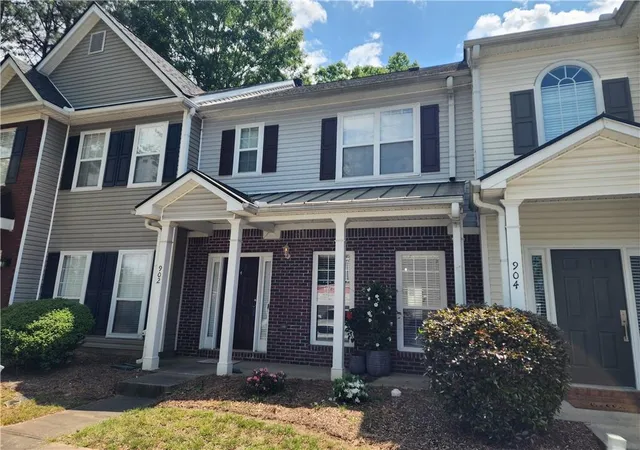 2nd image of 902 Tree Creek Blvd, Lawrenceville, GA 30043 | MLS# 7728716