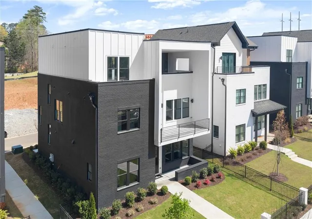 image of 322 Treble Wy, Alpharetta, GA 30009 | MLS# 7808376