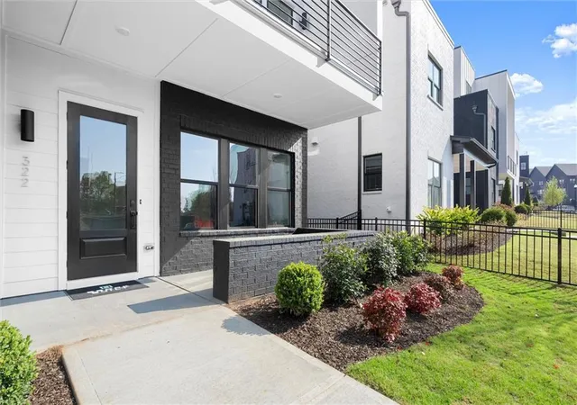 image of 322 Treble Wy, Alpharetta, GA 30009 | MLS# 7808376