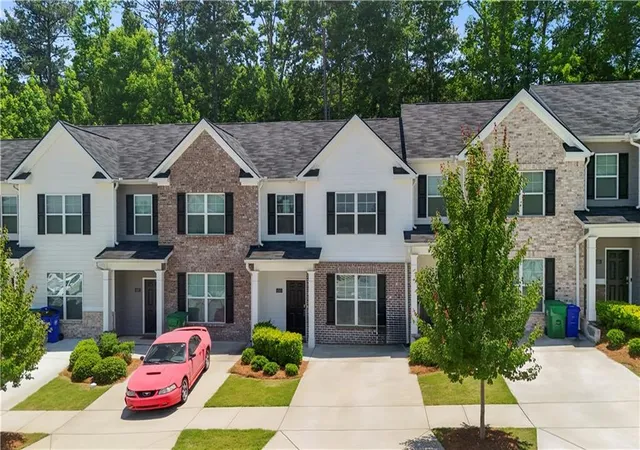 Photo 1 of Townhouse for sale at 4285 Arcadia Dr, Decatur, GA 30034 | MLS# 7785165 | Listing updated on 2026-09-15