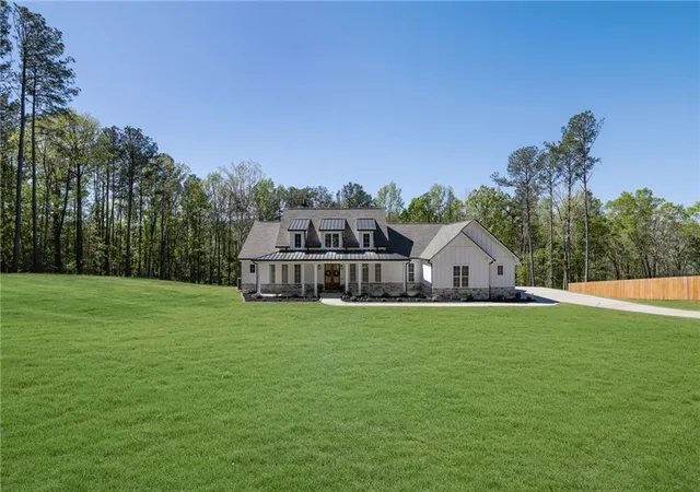 Photo 3 of Single family home for sale at 1610 Double Springs Church Rd, Monroe, GA 30656 | MLS# 7737838 | Listing updated on 2026-08-11