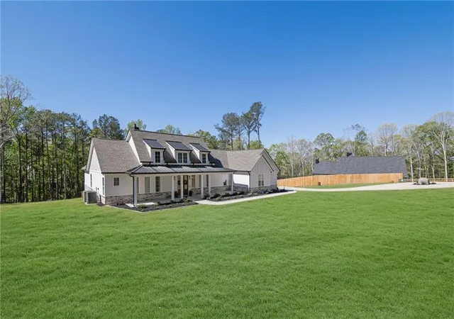 Photo 3 of Single family home for sale at 1610 Double Springs Church Rd, Monroe, GA 30656 | MLS# 7737838 | Listing updated on 2026-08-11