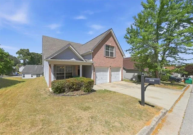Photo 2 of Sale Pending at 3687 Gray Birch Dr, Decatur, GA 30034 | MLS# 7761752 | Listing updated on 2026-08-24