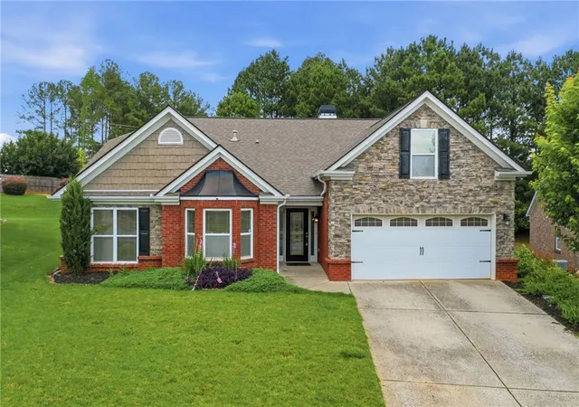 Homes for sale in Lawrenceville, GA | 1229 Simonton Glen Wy, Lawrenceville, GA 30045 | MLS# 7788706