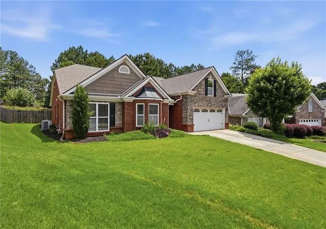 Homes for sale in Lawrenceville, GA | 1229 Simonton Glen Wy, Lawrenceville, GA 30045 | MLS# 7788706