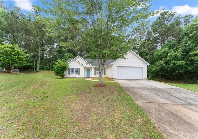 3rd image of 216 Cane Avenue Se, Social Circle, GA 30028 | MLS# 7778130