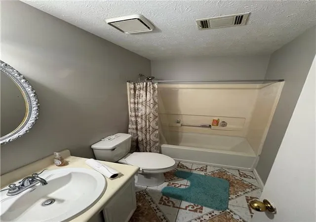 Photo 4 of Single family home for sale at 469 Camp Hl Ln, Jonesboro, GA 30238 | MLS# 7794032 | Listing updated on 2026-08-20