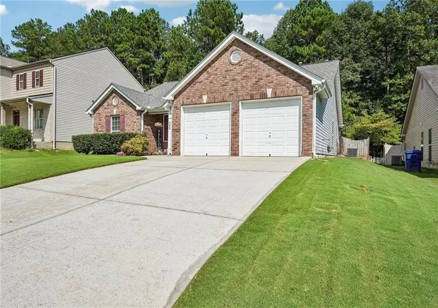 Photo 2 of Single family home for sale at 233 Arbor Creek Dr, Dallas, GA 30157 | MLS# 7828738 | Listing updated on 2026-08-30