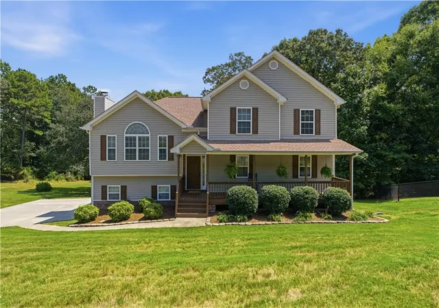 Photo 1 of Sale Pending at 71 Hopkins Farm Dr, Adairsville, GA 30103 | MLS# 7815616 | Listing updated on 2026-09-26