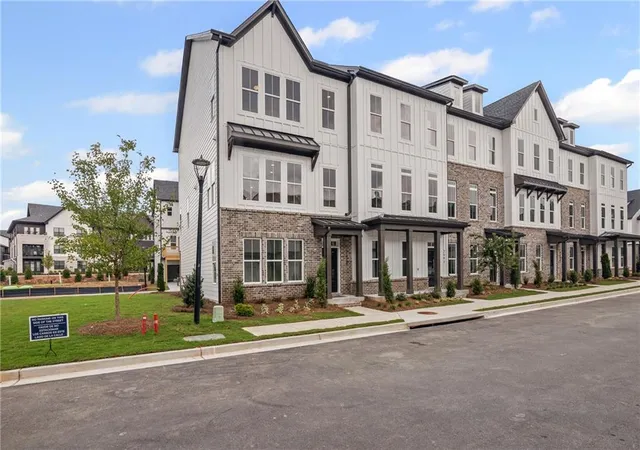 1st image of 2580 Alcovy Trl Ne #28, Marietta, GA 30066 | MLS# 7811222
